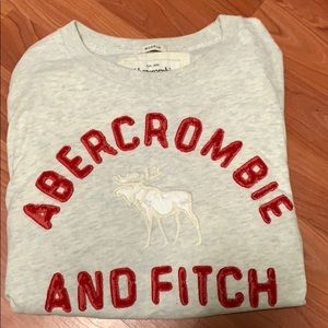Medium, soft material Abercrombie and Fitch Tshirt